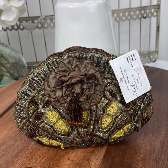 New.Joan & lucy clutch bag. - Picture 6 of 7